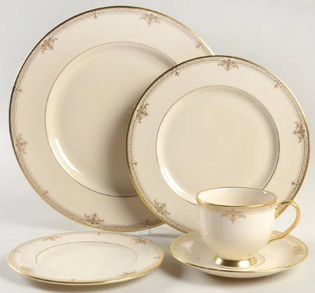Republic 40 Piece Estate Set