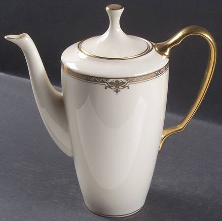 Republic Coffee Pot & Lid