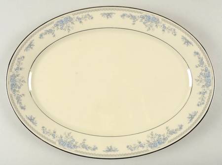Reverie (Platinum Trim) 16" Oval Serving Platter