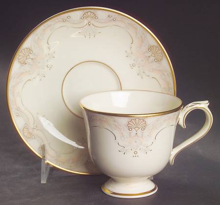 Richelieu Court Footed Cup & Saucer Set