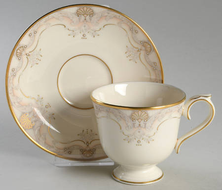 Richelieu Court Footed Cup & Saucer Set