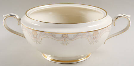 Richelieu Court Tureen No Lid