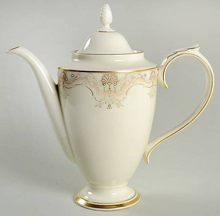 Richelieu Court Coffee Pot & Lid