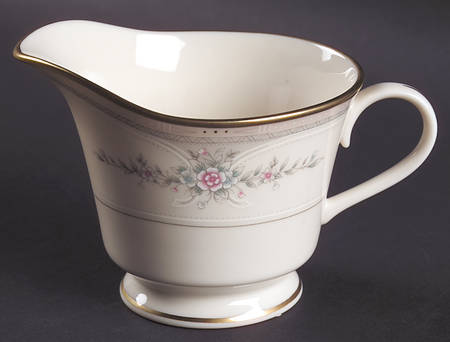 Riverdale Creamer