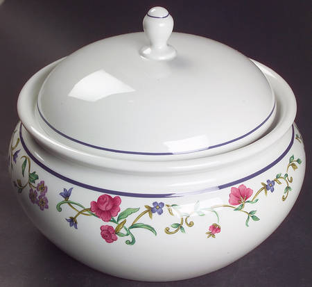 Rose Garden 2.5 Qt Round Covered Casserole by Lenox