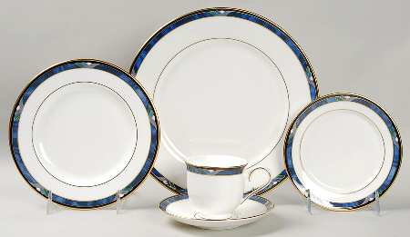 Royal Kelly 5 Piece Place Setting
