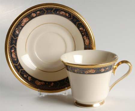 Footed Cup & Saucer Set