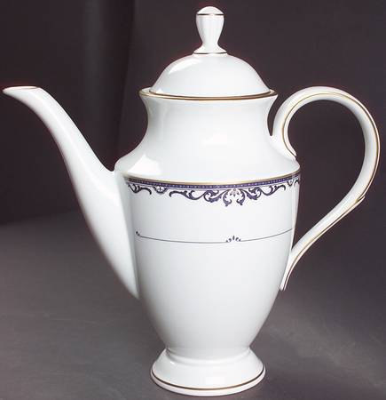 Royal Scroll Coffee Pot & Lid