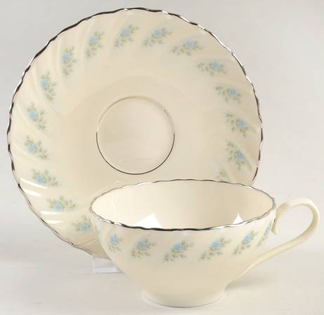 Flat Cup & Saucer Set