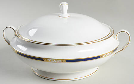 Royal Treasure Round Covered Vegetable