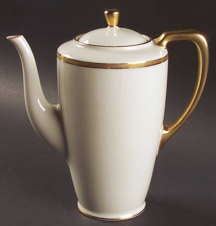 S62 Coffee Pot & Lid
