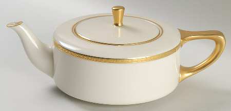 S8 Teapot & Lid