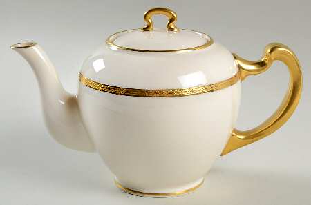 S8 Teapot & Lid
