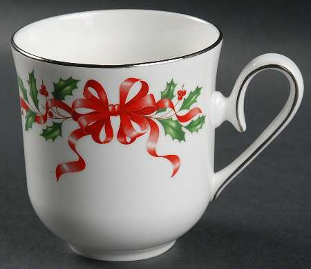 Snow Holly Platinum Mug