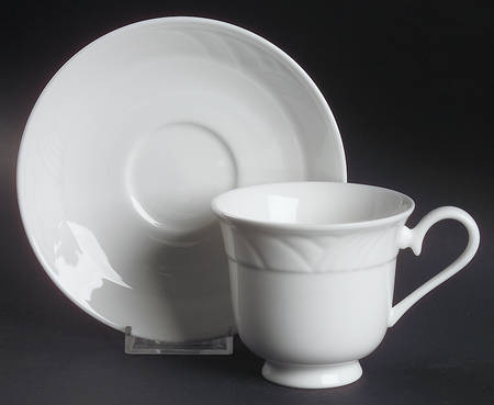 Snowdrift Footed Cup & Saucer Set