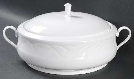 Snowdrift Round Covered Vegetable