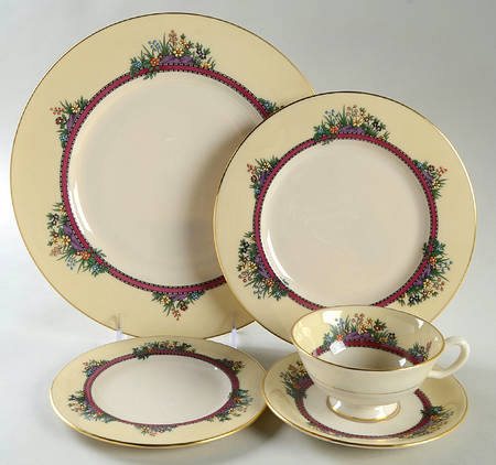 Southern Gardens 5 Piece Place Setting