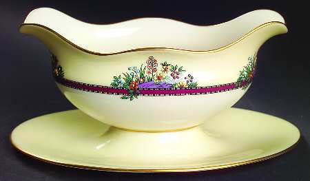 Southern Gardens Gravy Boat with Attached Underplate