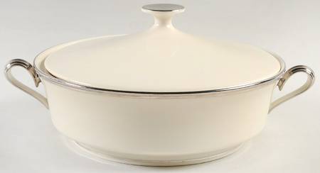 Solitaire Round Covered Vegetable