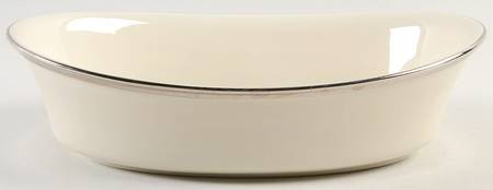 Solitaire 9" Oval Vegetable Bowl