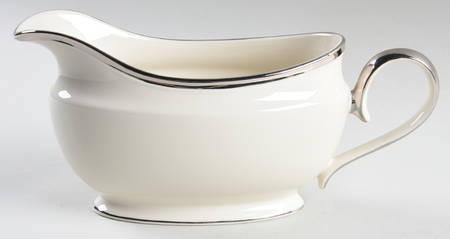 Solitaire Gravy Boat