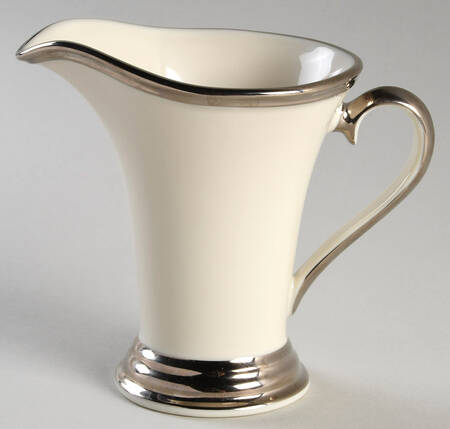 Solitaire Creamer