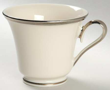 Solitaire Footed Cup