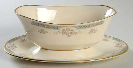 Somerset (Newer) Gravy Boat with Attached Underplate