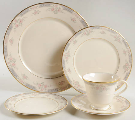 Somerset (Newer) 5 Piece Place Setting