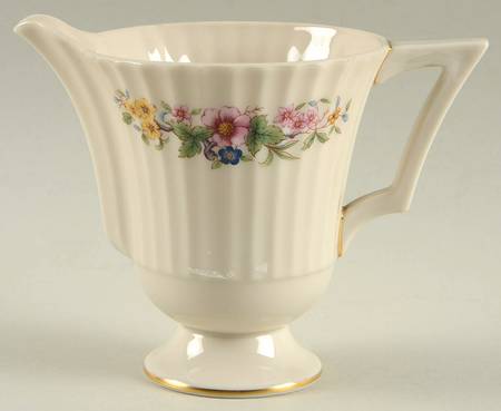 Sonnet Creamer