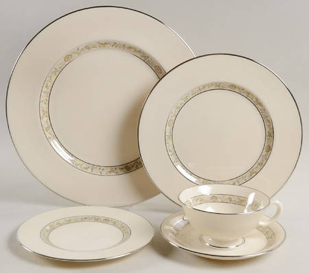 Springdale (Platinum Trim) 40 Piece Set