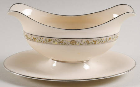 Springdale (Platinum Trim) Gravy Boat with Attached Underplate