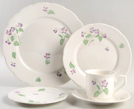 Spring Violets 5 Piece Place Setting