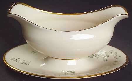 Summer Breeze Gravy Boat with Attached Underplate
