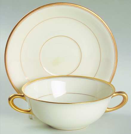 T17 Flat Cream Soup Bowl & Saucer Set