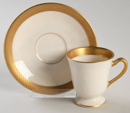T6 Footed Demitasse Cup & Saucer Set