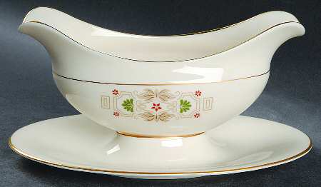 Tableau Gravy Boat with Attached Underplate