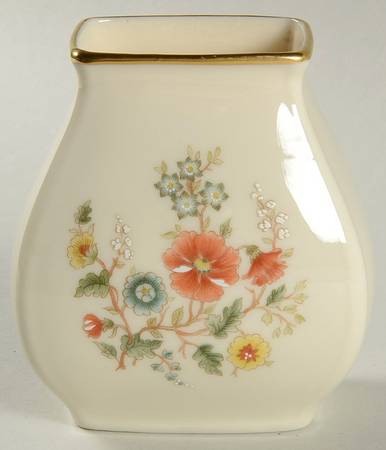 Temple Blossom 4" Vase