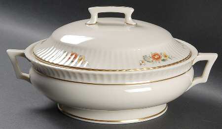 Temple Blossom Round Covered Vegetable