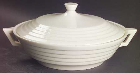 Terrace White Round Covered Vegetable