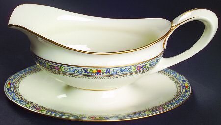Trent Gravy Boat with Attached Underplate