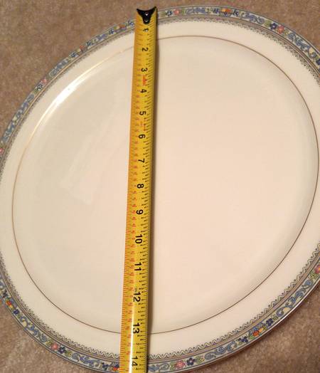 Trent 14" Chop Plate (Round Platter)