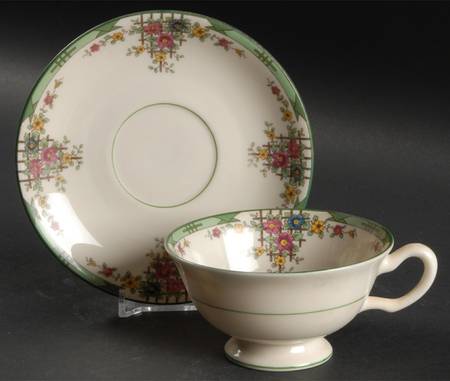 Trellis Footed Cup & Saucer Set