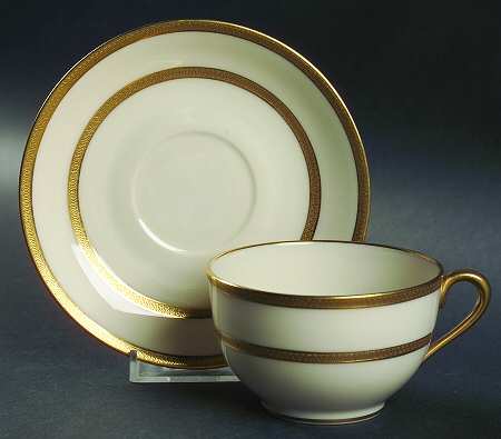 The Trentino Flat Cup & Saucer Set
