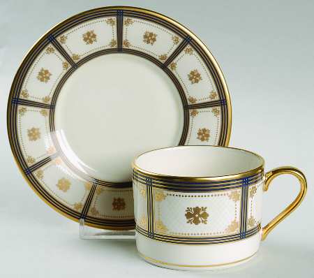 Trovatore Flat Cup & Saucer Set
