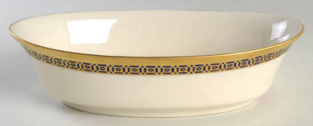 Tudor 10" Oval Vegetable Bowl