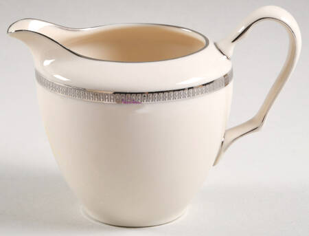 Tuxedo Platinum (Newer, Presidential Shape) Creamer