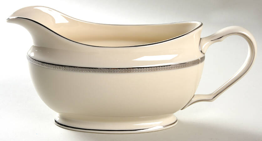 Tuxedo Platinum (Newer, Presidential Shape) Gravy Boat