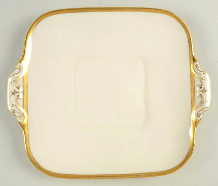 V36 Square Handled Cake Plate