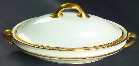 V36 Oval Covered Vegetable by Lenox